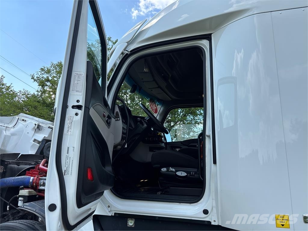 Peterbilt 579 Autotractoare