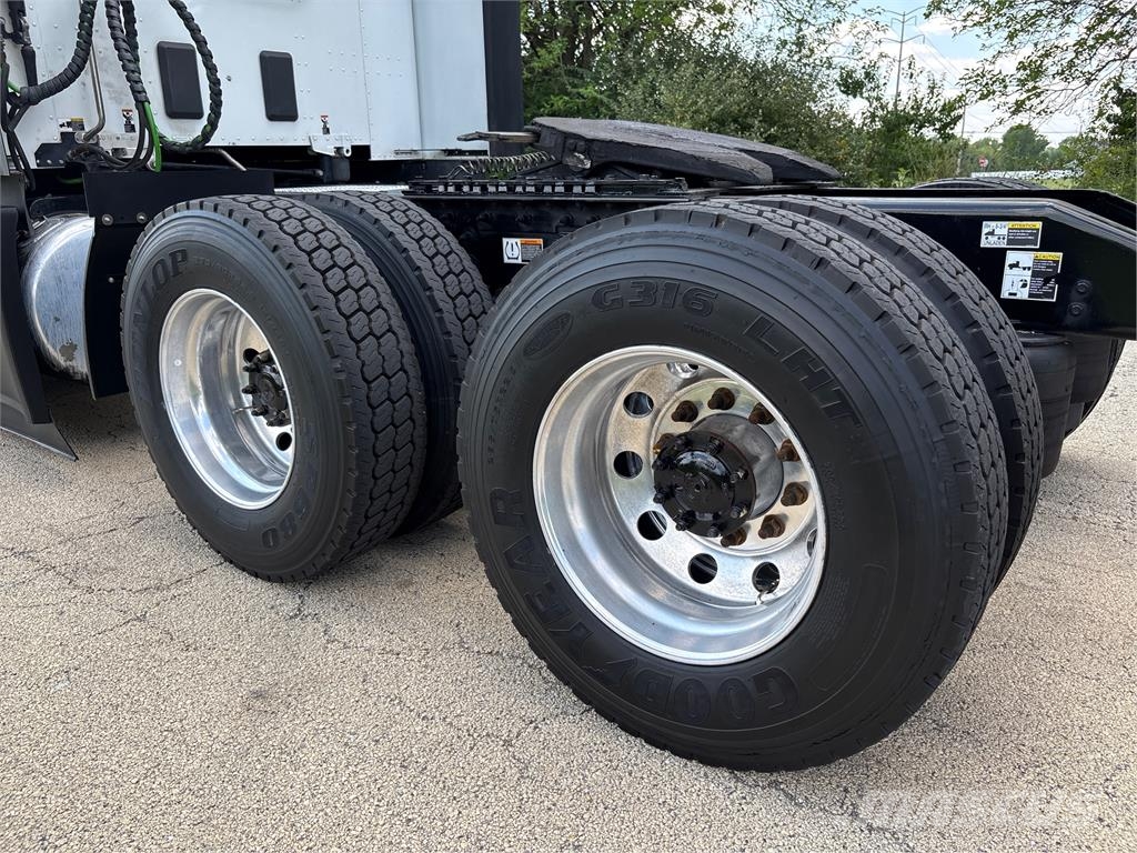 Peterbilt 579 Autotractoare