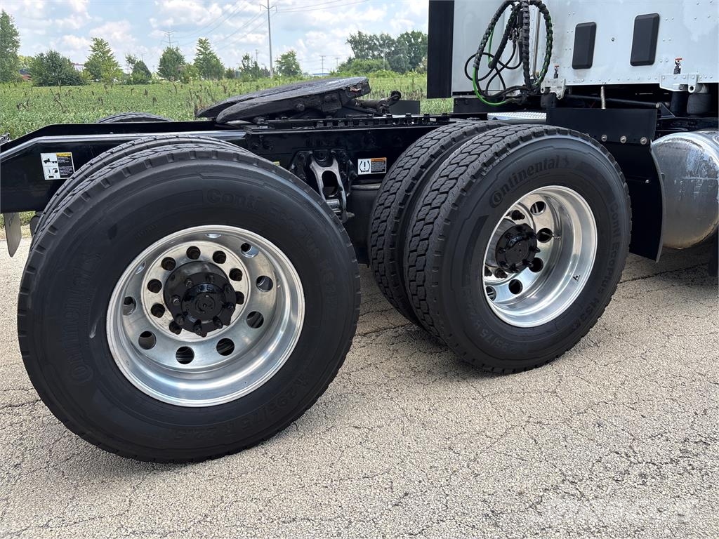 Peterbilt 579 Autotractoare