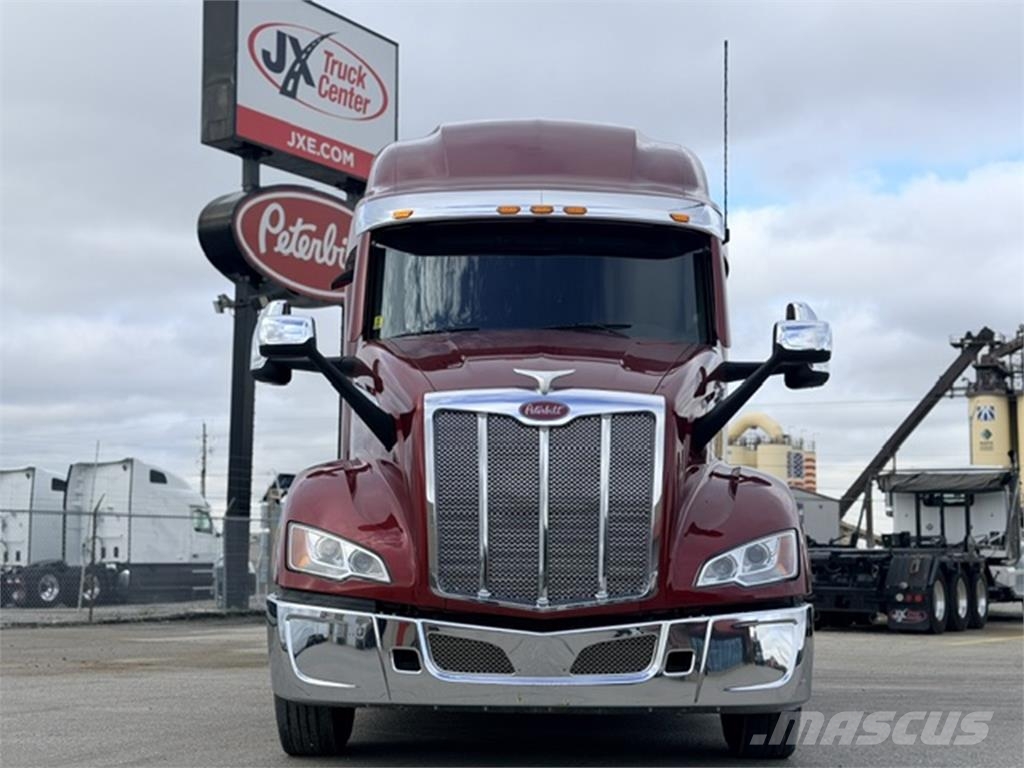 Peterbilt 579 Prime Movers