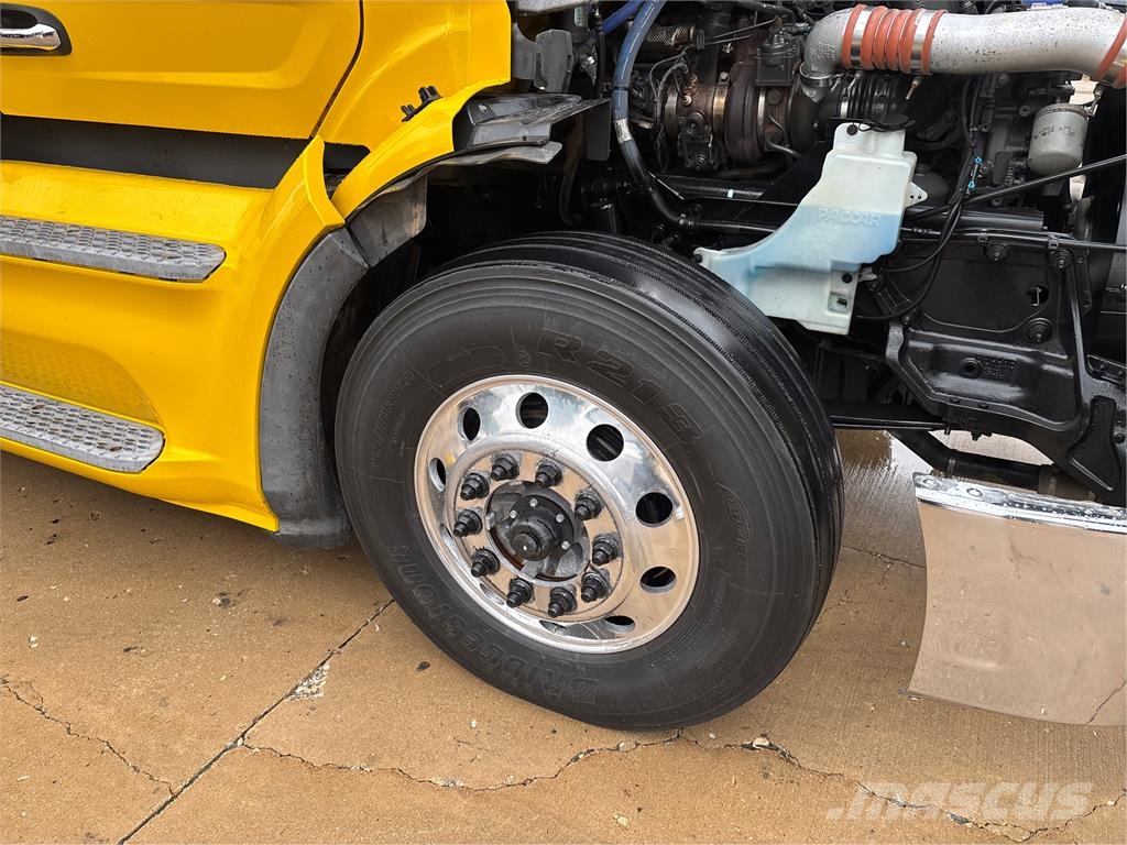Peterbilt 579 Inne