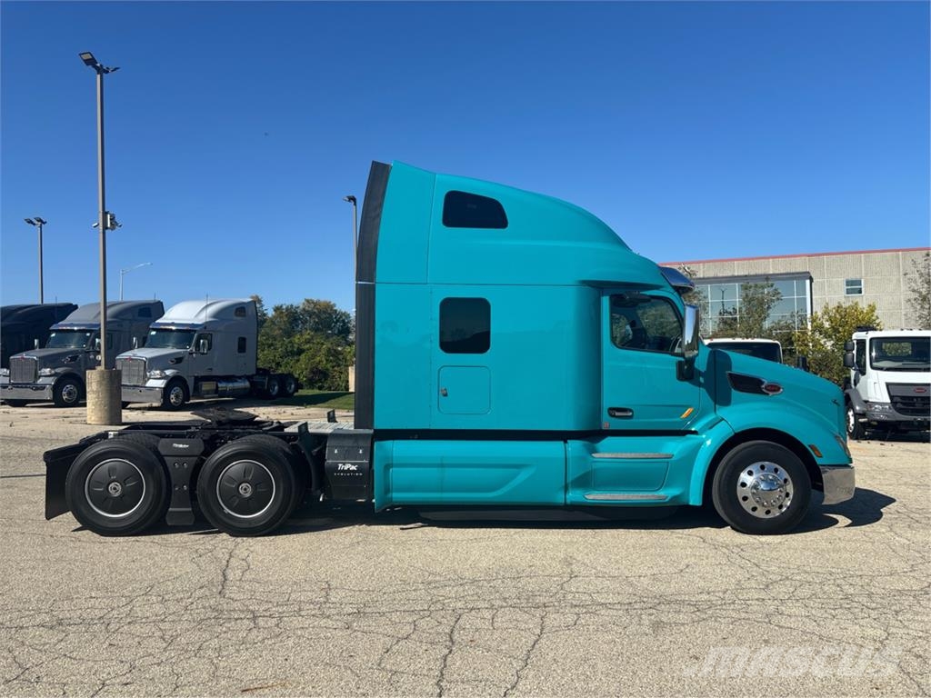 Peterbilt 579 Naudoti vilkikai