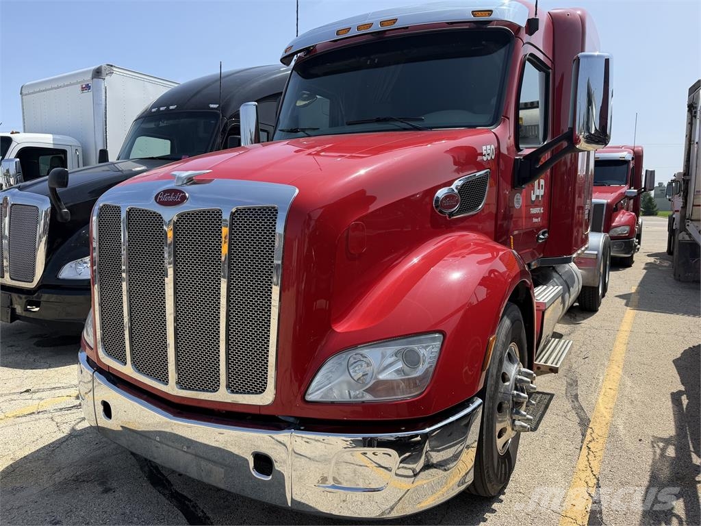 Peterbilt 579 Trekkers