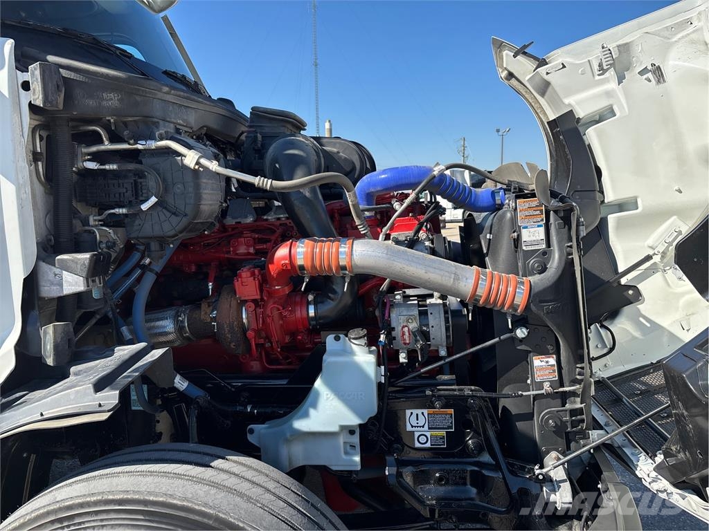 Peterbilt 579 曳引機組件
