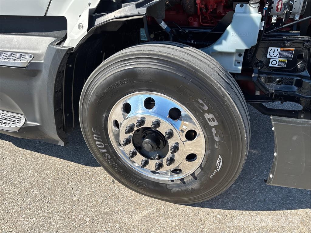 Peterbilt 579 曳引機組件