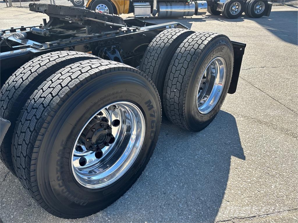 Peterbilt 579 曳引機組件