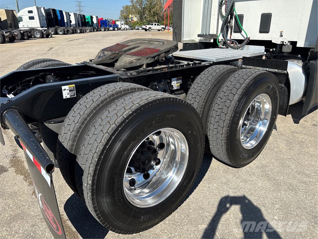 Peterbilt 579 曳引機組件