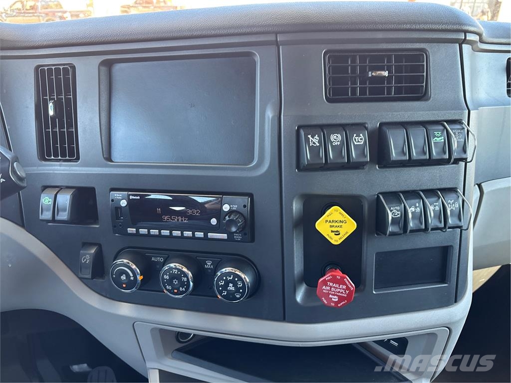 Peterbilt 579 曳引機組件
