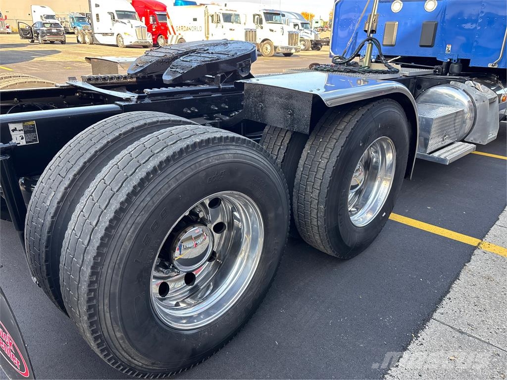 Peterbilt 579 وحدات الجر