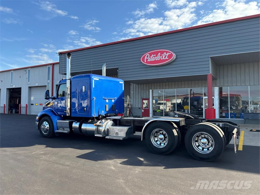 Peterbilt 579 وحدات الجر