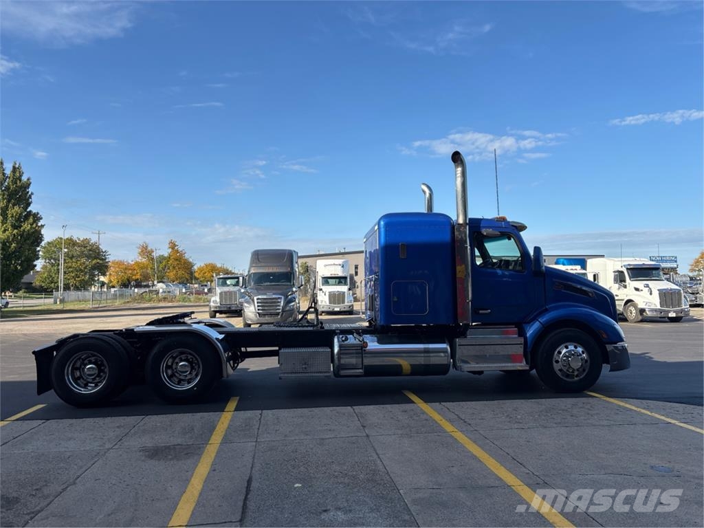 Peterbilt 579 وحدات الجر