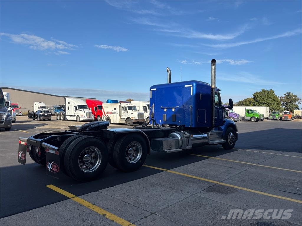 Peterbilt 579 وحدات الجر