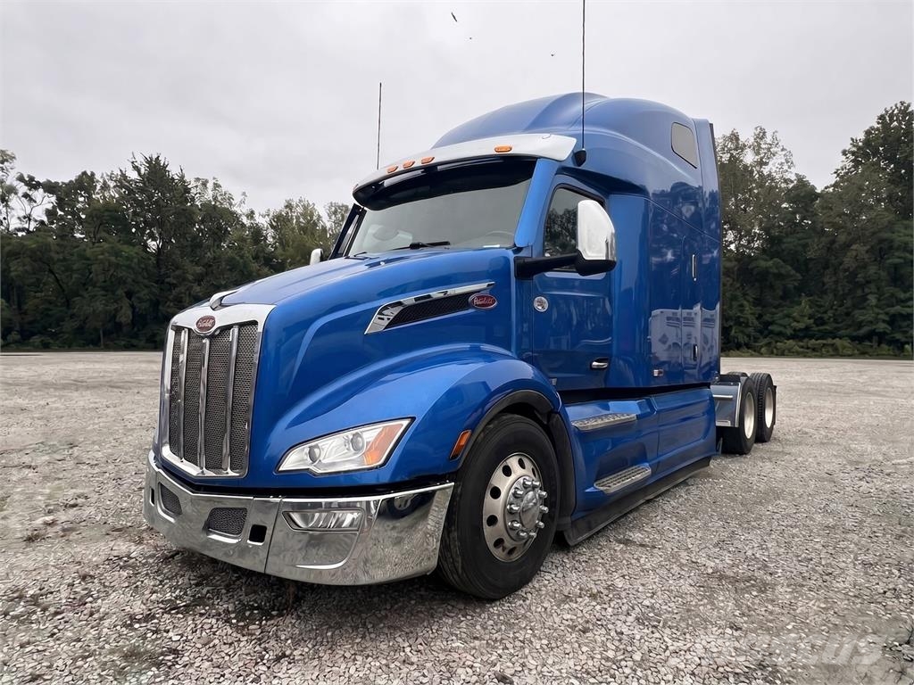 Peterbilt 579 Prime Movers