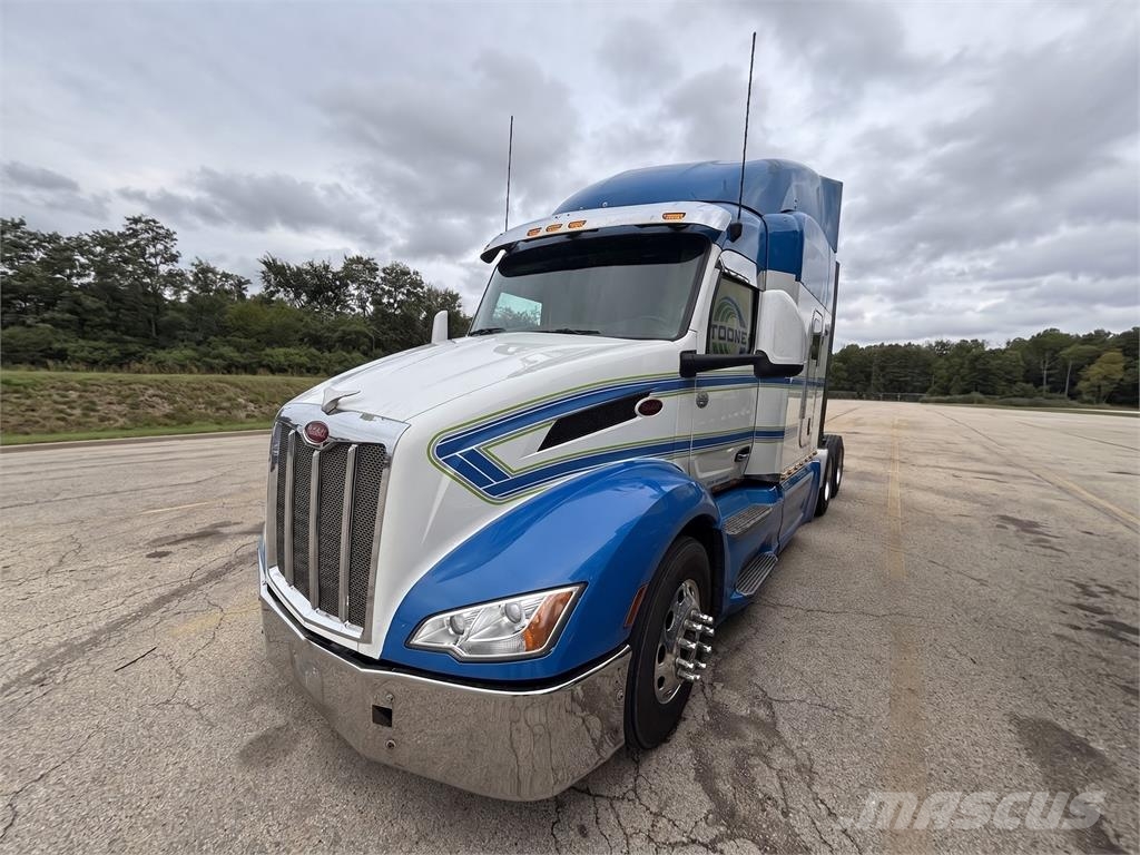 Peterbilt 579 Vilcēji