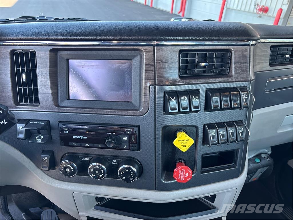 Peterbilt 579 Trekkers