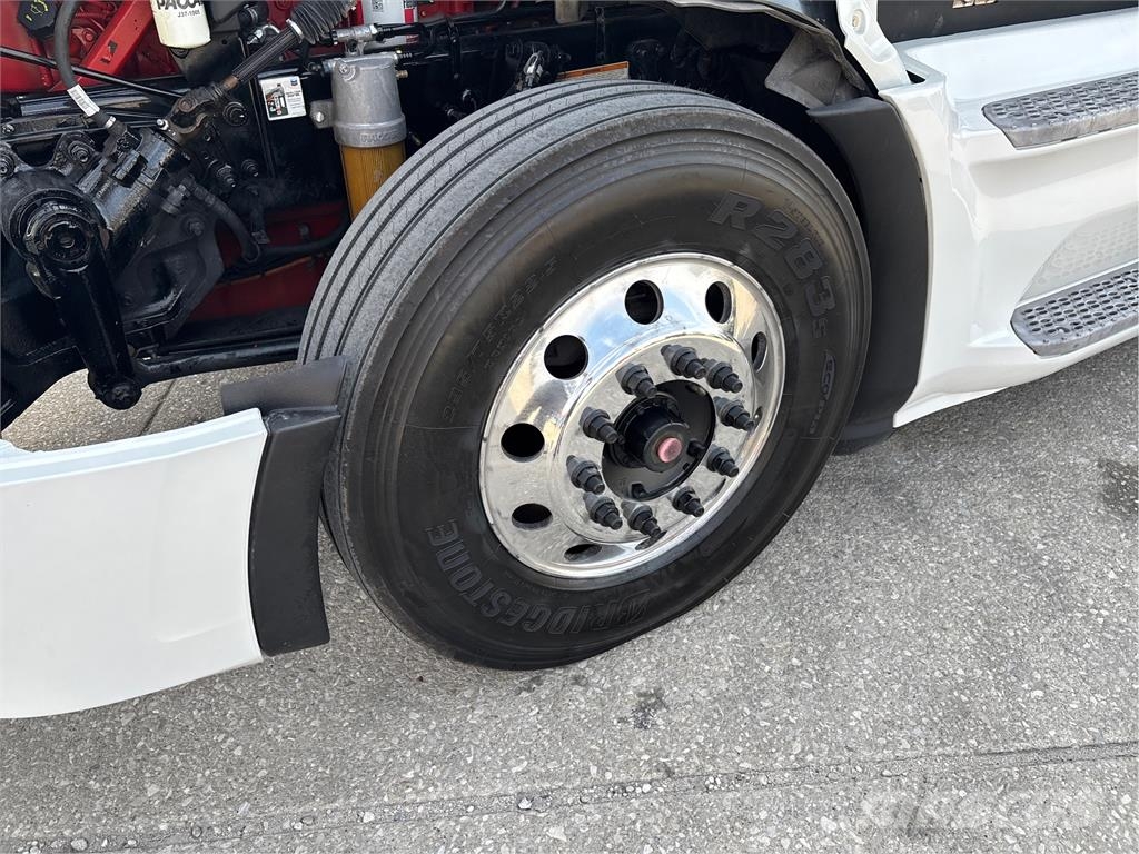 Peterbilt 579 牵引车