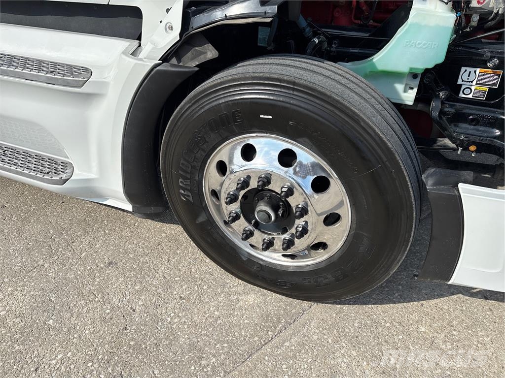 Peterbilt 579 牵引车