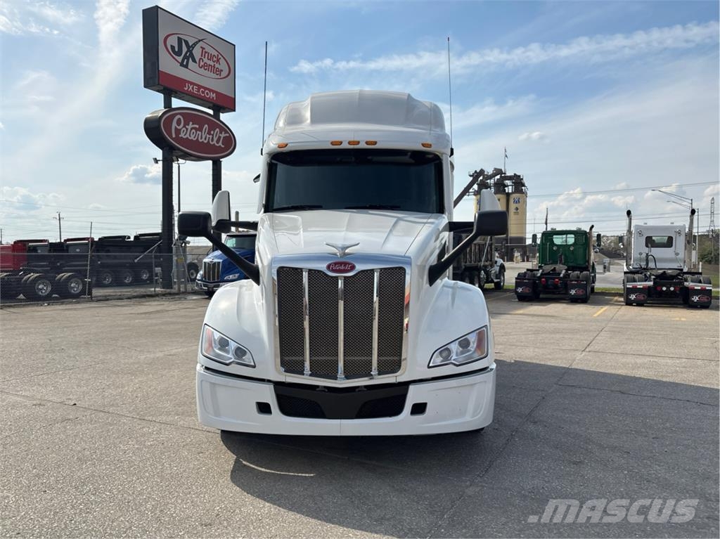 Peterbilt 579 牵引车