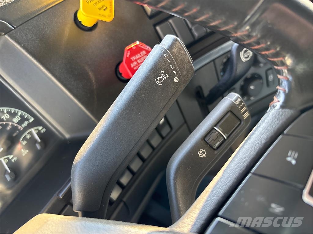 Volvo VNL64T740 Τράκτορες