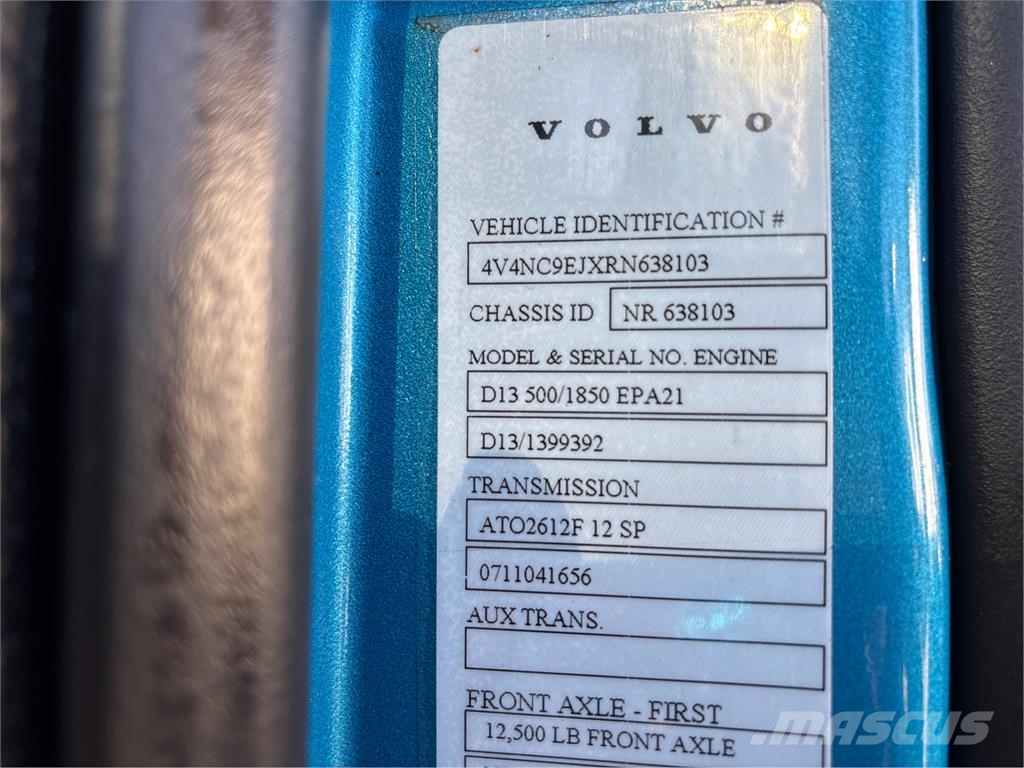 Volvo VNL64T740 Τράκτορες