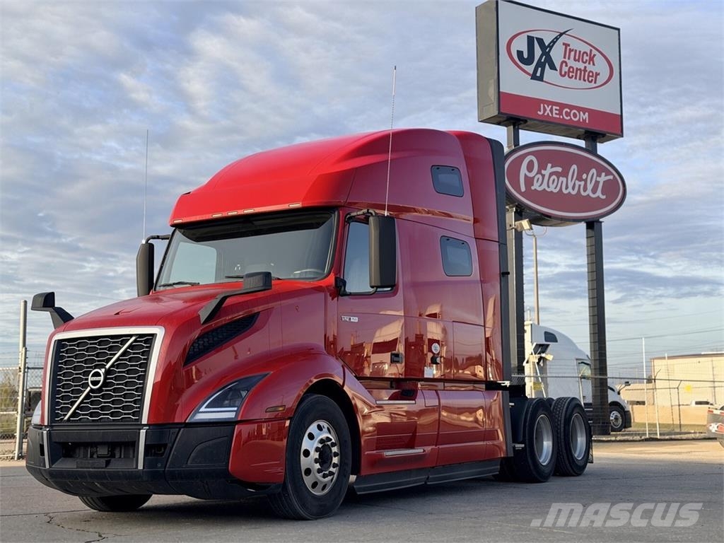 Volvo VNL64T760 中古トラクターヘッド | トレーラーヘッド