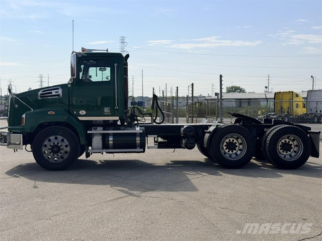 Western Star 4700SB Влекачи