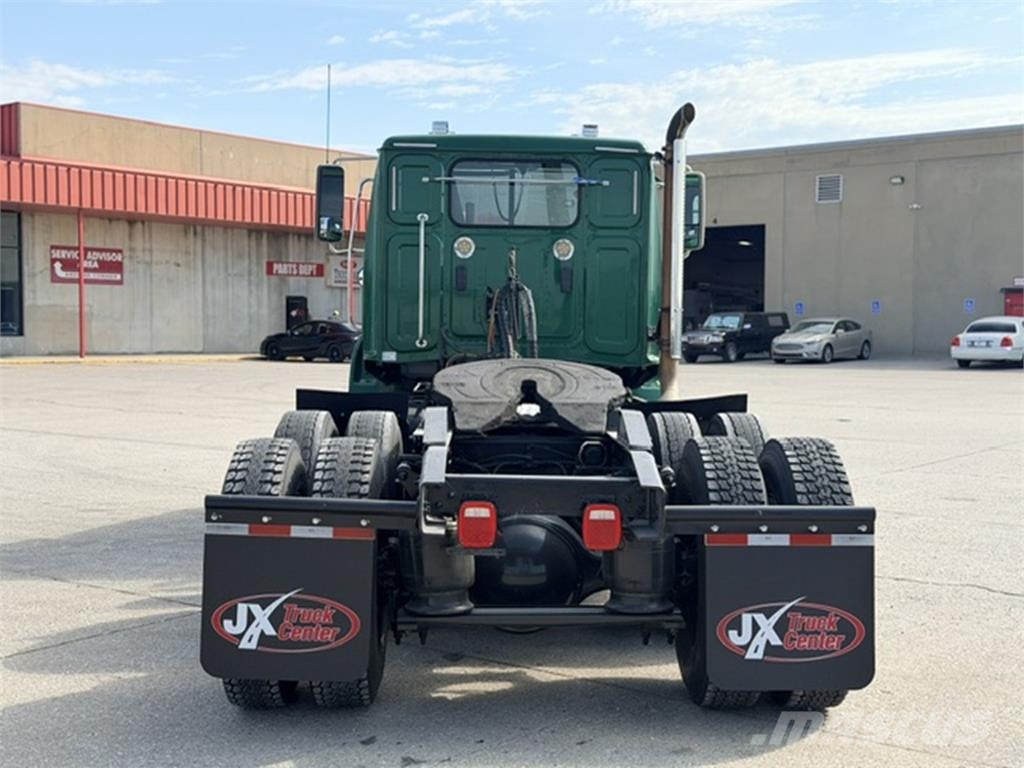 Western Star 4700SB Влекачи