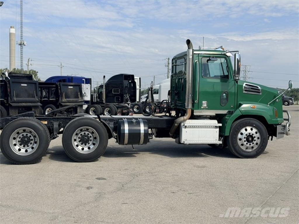 Western Star 4700SB Влекачи