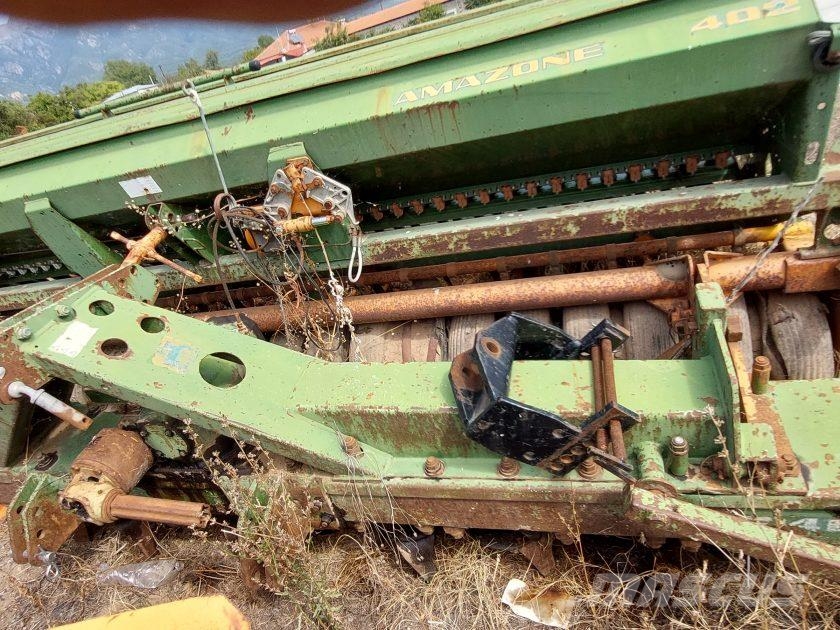 Amazone 402 Diger yol bakim makinalari