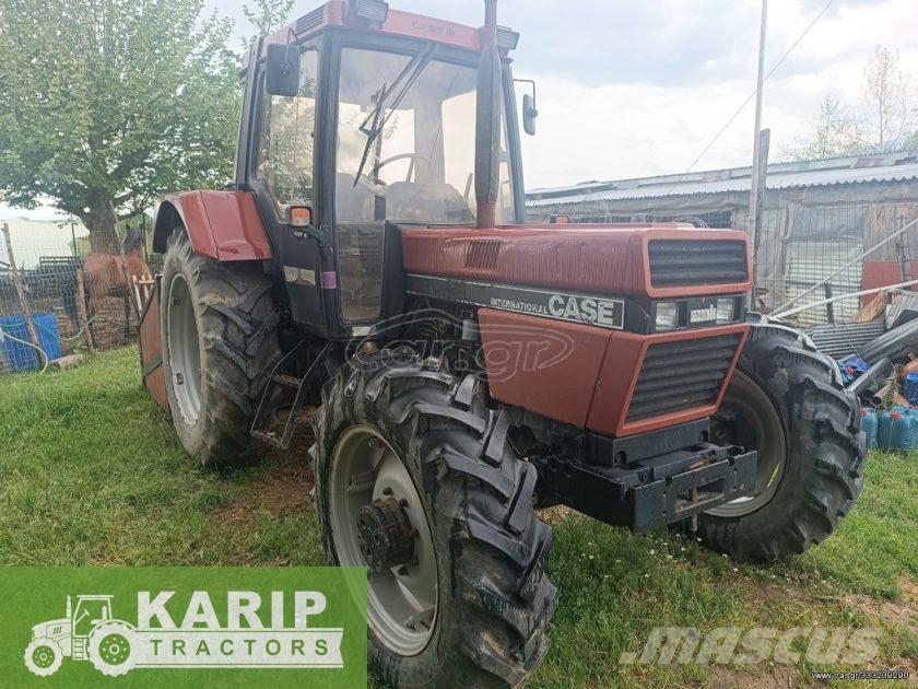 Case IH 102 Tractoren