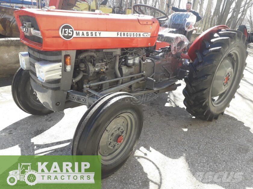 Massey Ferguson 5035 Traktory