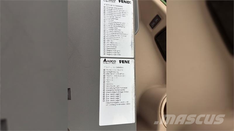 Fendt 724 Vario 拖拉机/农用车