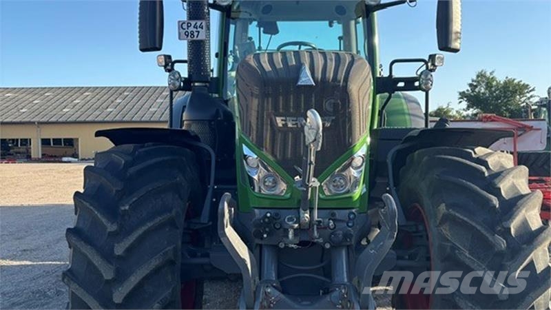 Fendt 828 Vario S4 Profi Plus Tractors