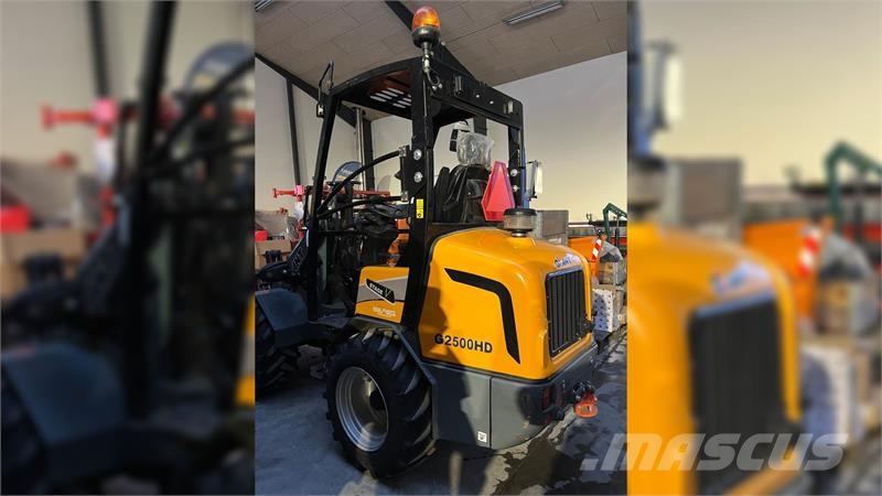 GiANT G2500HD Minicargadoras