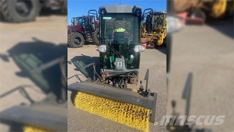 Kärcher MIC 34 C Manjši traktorji