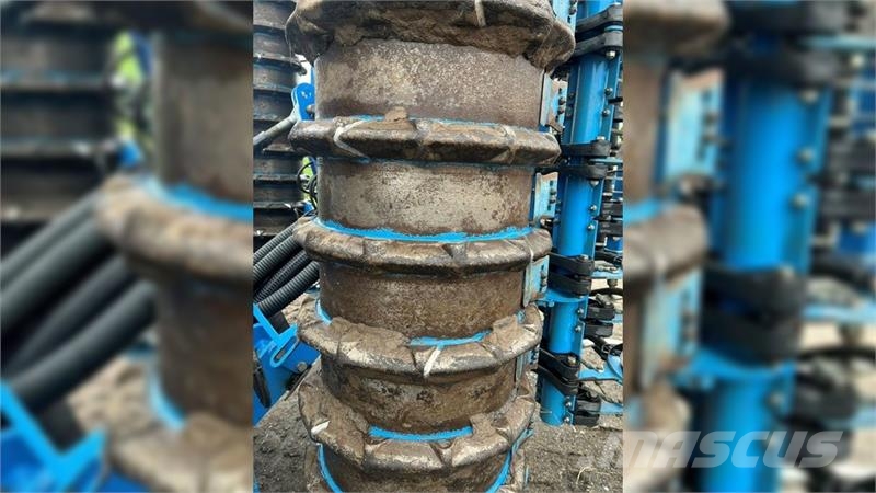 Lemken COMPACT-SOLITAIR 9/600 KHD Compact Solitair KHD Perfuradoras combinadas