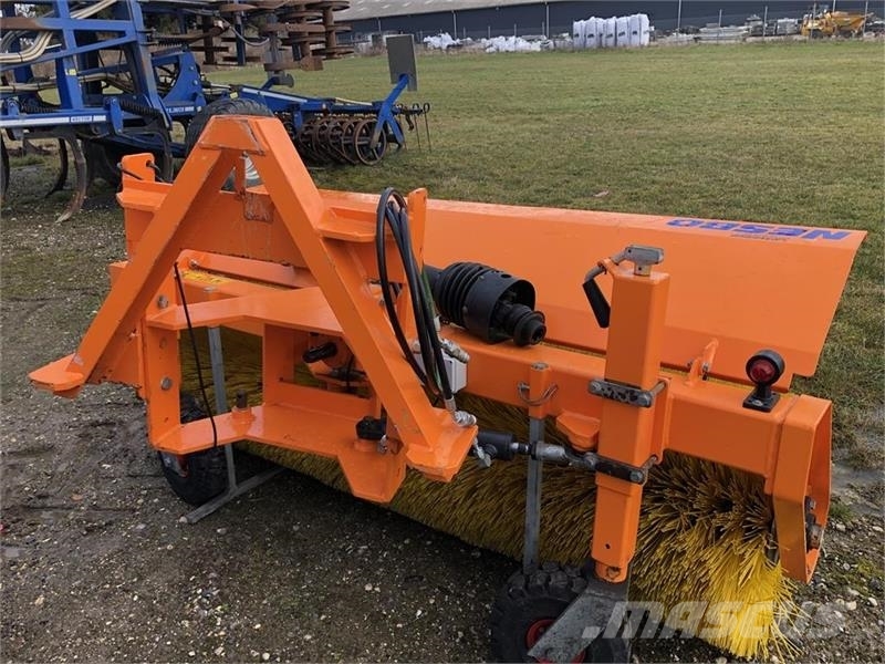 Nesbo FM 2100S m/pto og A-ramme Kosten har aldrig kørt Agricultura - Otros