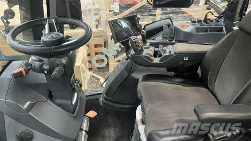 Valtra Q305 Trattori
