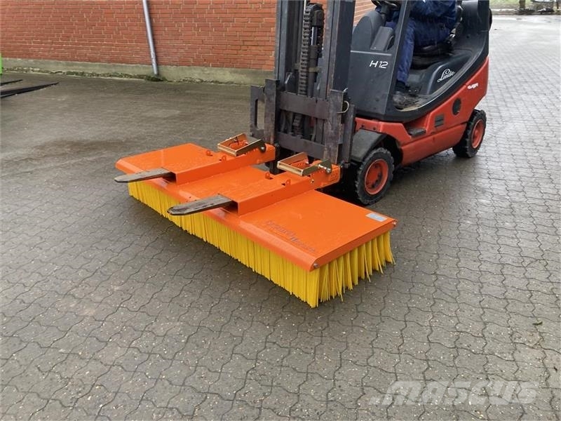 Bema 2000 Bema Multi Clean 11 kpst for pallegafler Övriga traktortillbehör