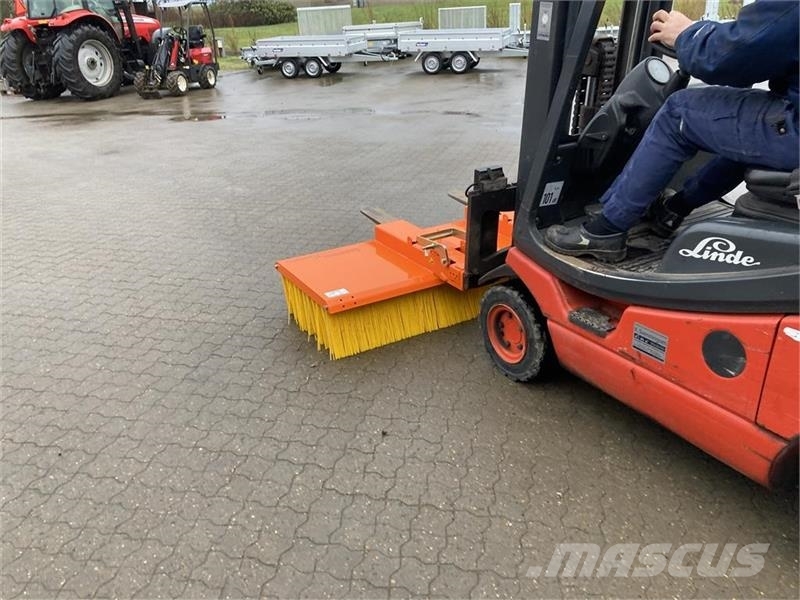 Bema 2000 Bema Multi Clean 11 kpst for pallegafler Övriga traktortillbehör