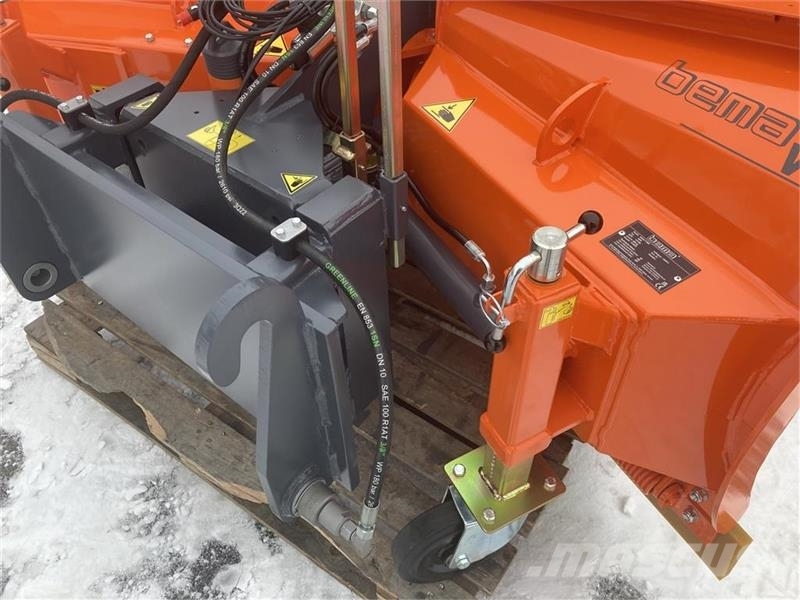 Bema V800 Sneplov Ophæng for Weidemann med hy.koblinger Sniježne daske i plugovi