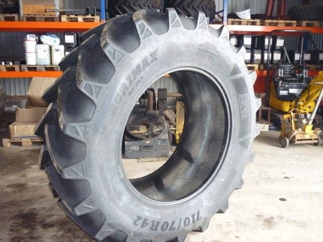 BKT 710/70R42 Padangos, ratai ir ratlankiai