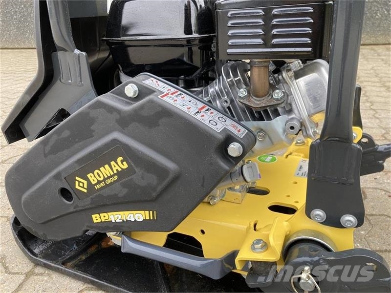 Bomag BP 12/40 Kan udstyres med vandtank og spredebom دكاكات أفقية