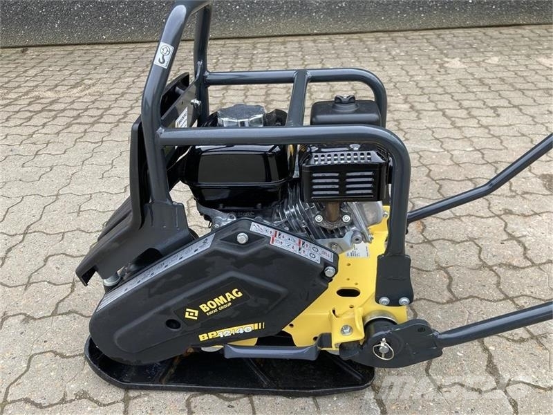 Bomag BP 12/40 Kan udstyres med vandtank og spredebom دكاكات أفقية