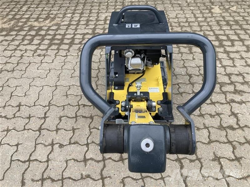 Bomag BPR 25/50 Regulering af vibrator og motoromdrejnin دكاكات أفقية