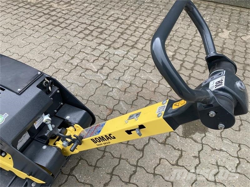 Bomag BPR 35/60 Med Honda GX60 benzinmotor دكاكات أفقية