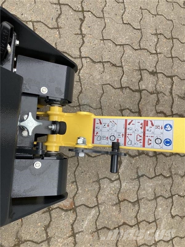 Bomag BPR 35/60 Med Honda GX60 benzinmotor دكاكات أفقية