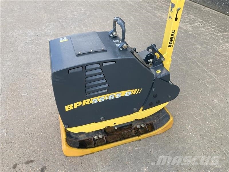 Bomag BPR 55/65DE Udstyret med fast Vulkolanplade دكاكات أفقية