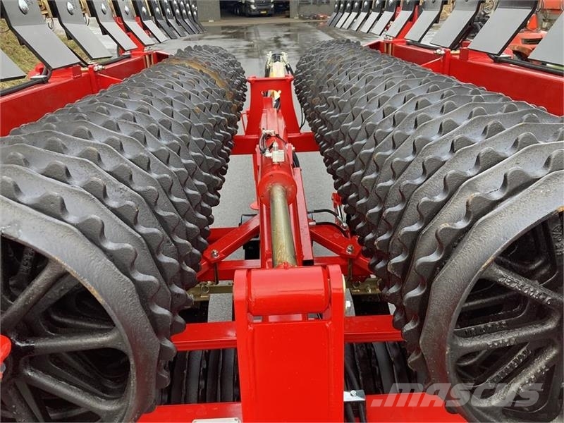 He-Va TIP ROLLER 8.20 m. Spring-Active-Transfer System - 滚笼耙