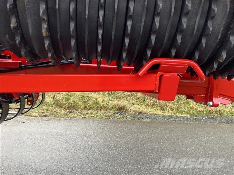 He-Va TIP ROLLER 8.20 m. Spring-Active-Transfer System - 滚笼耙